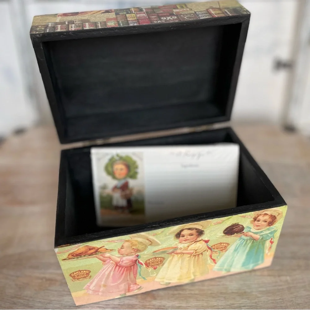 Vintage Retro Style Recipe Box with Multicolor Design